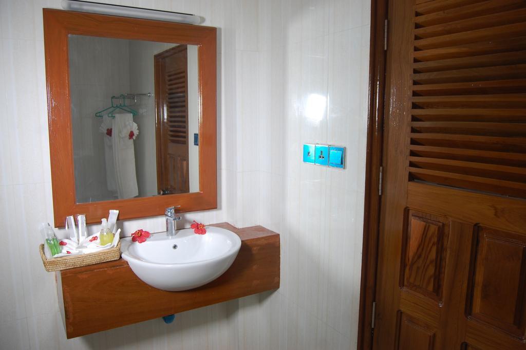 Su Tine San Royal Palace Hotel Bagan Zimmer foto